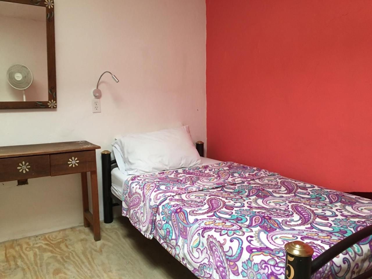Hostal De Maria Гвадалахара Экстерьер фото