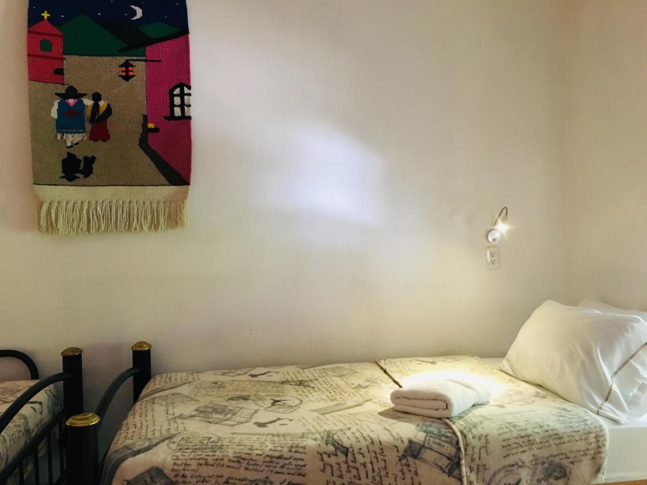 Hostal De Maria Гвадалахара Экстерьер фото
